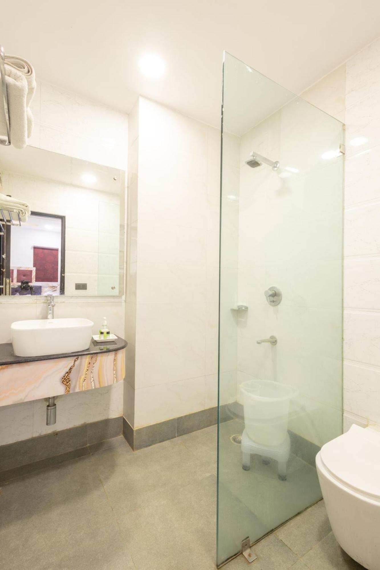 Hotel Cosmo Near Blk Hospital Karol Bagh Delhi  Ngoại thất bức ảnh
