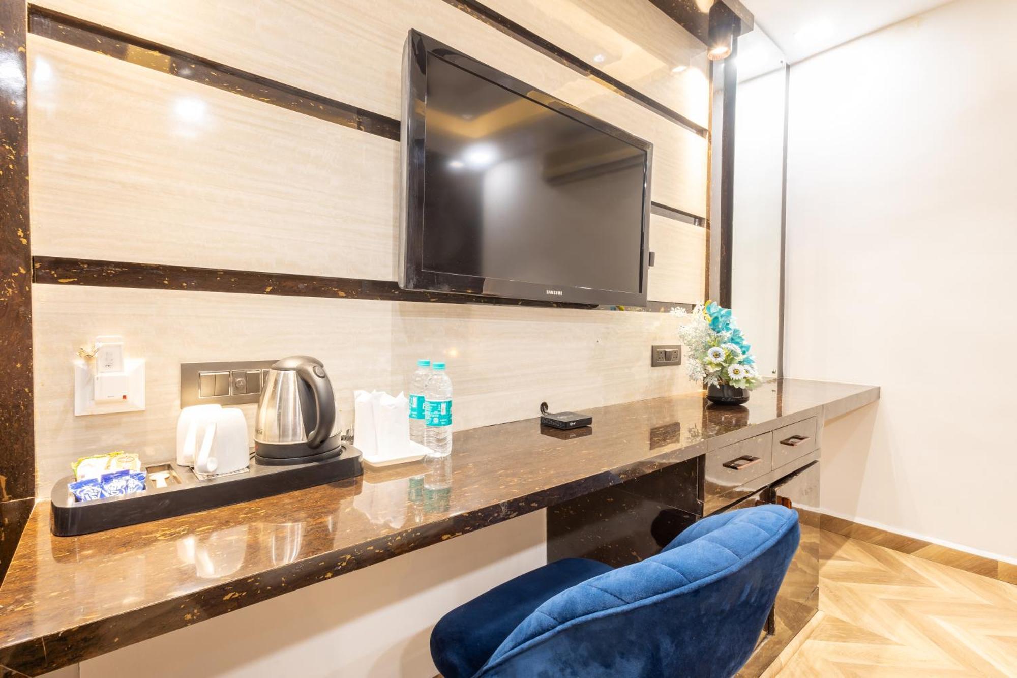 Hotel Cosmo Near Blk Hospital Karol Bagh Delhi  Ngoại thất bức ảnh