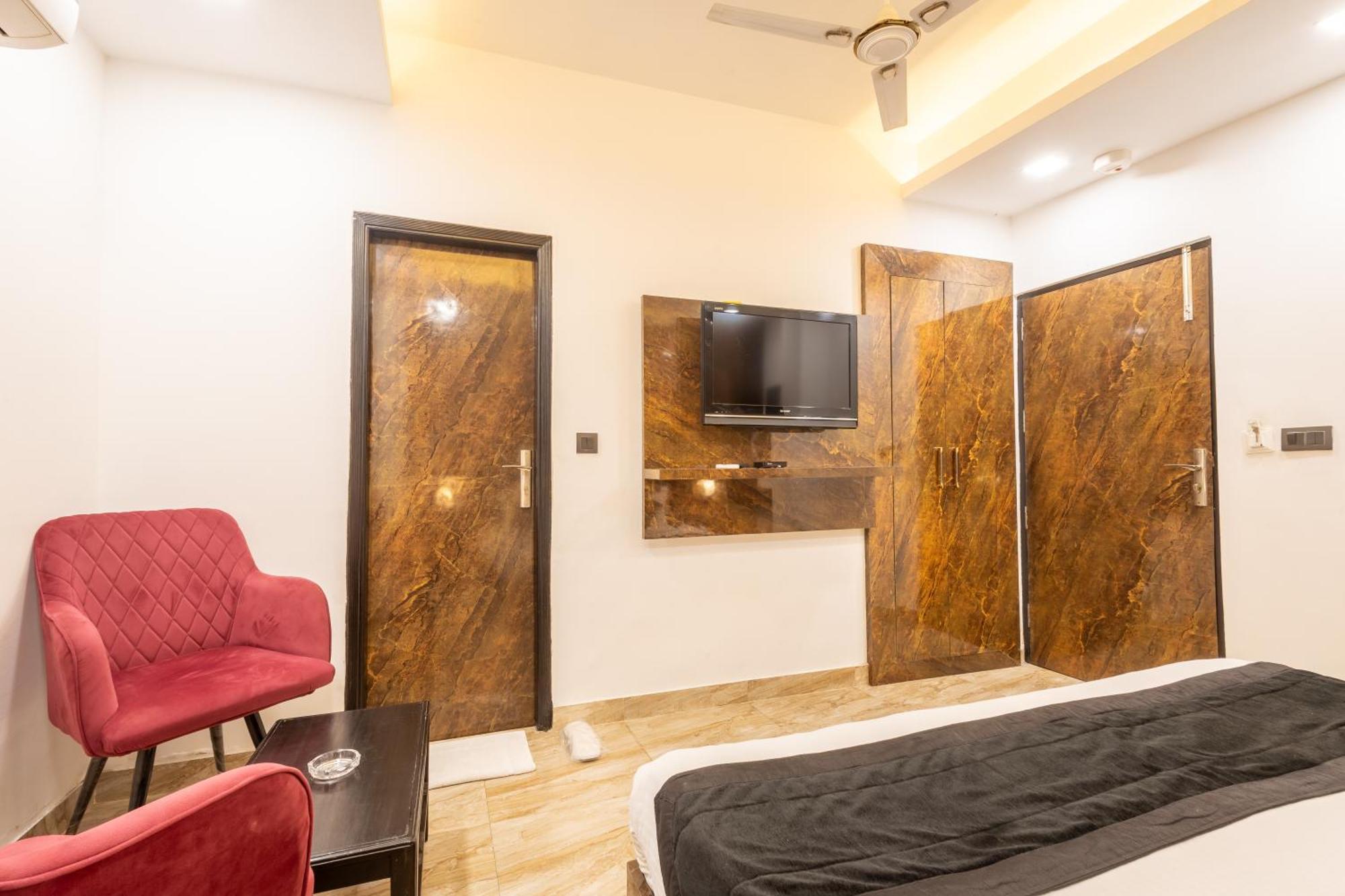 Hotel Cosmo Near Blk Hospital Karol Bagh Delhi  Ngoại thất bức ảnh